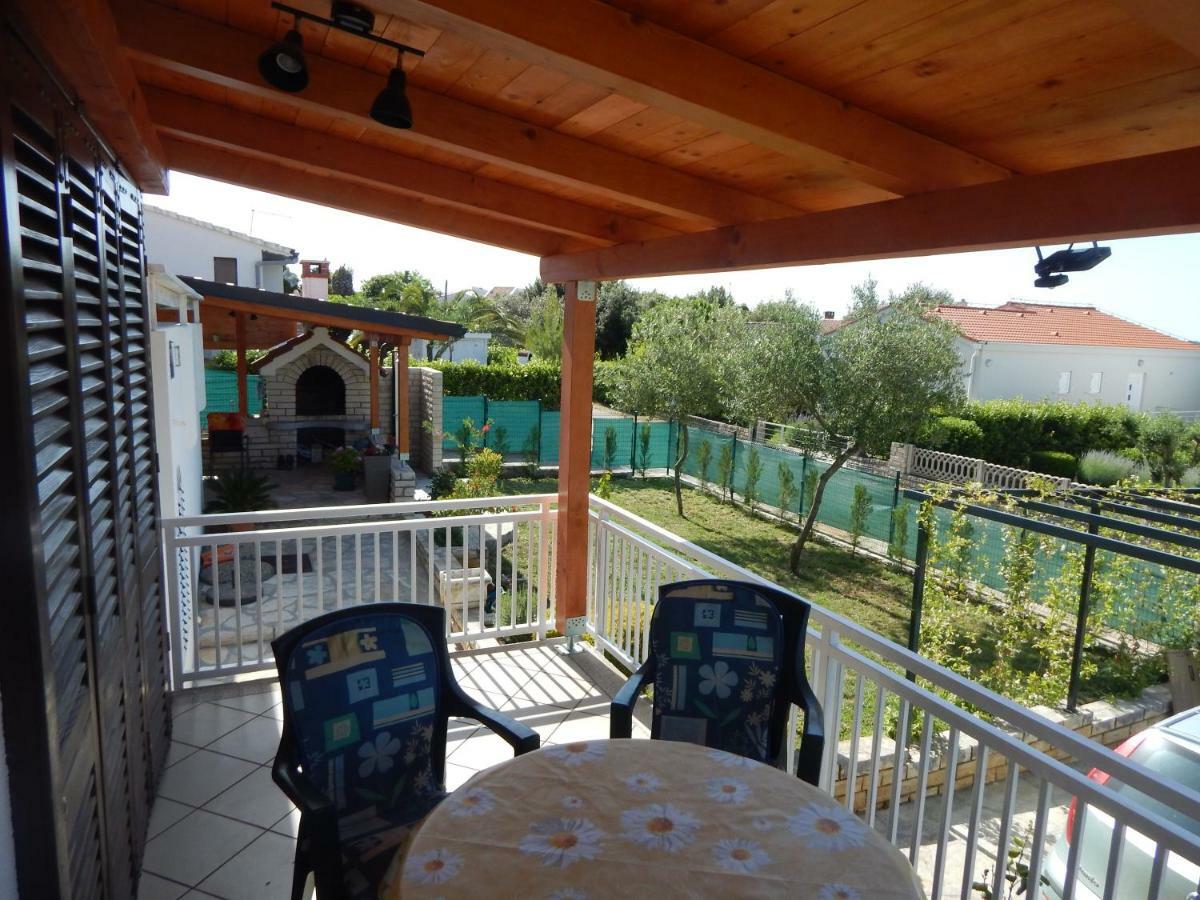 Duje Apartment Petrčane